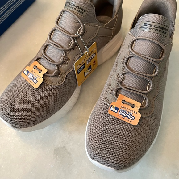 Skechers Women’s Bob’s Squad Chaos Slip-Ins Taupe Sneakers - Picture 1 of 8